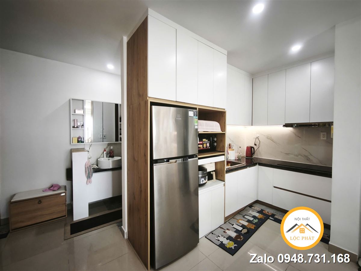 Thi công tủ bếp chữ L thực tế Lộc Phát