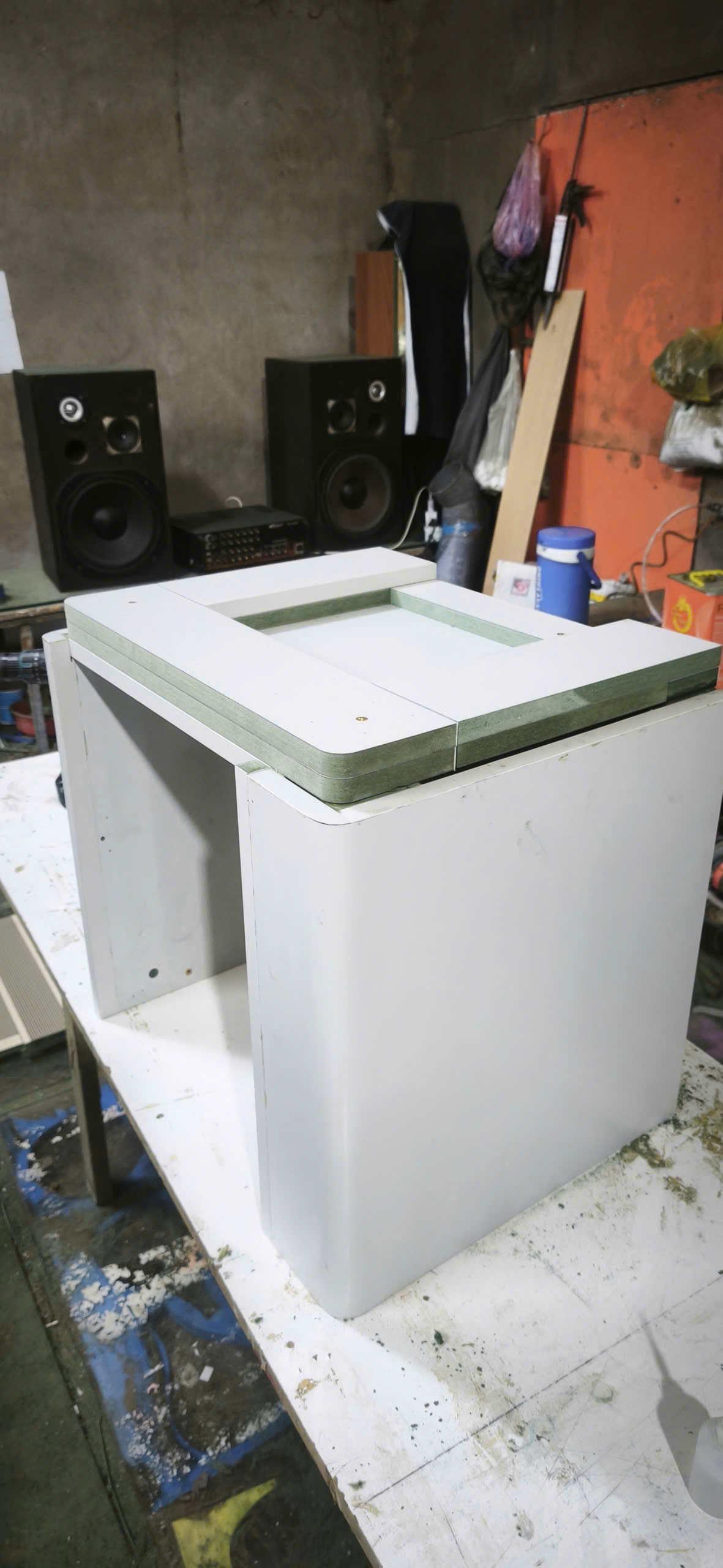 Gia công gỗ MDF uốn cong tại xưởng Lộc Phát - góc 1