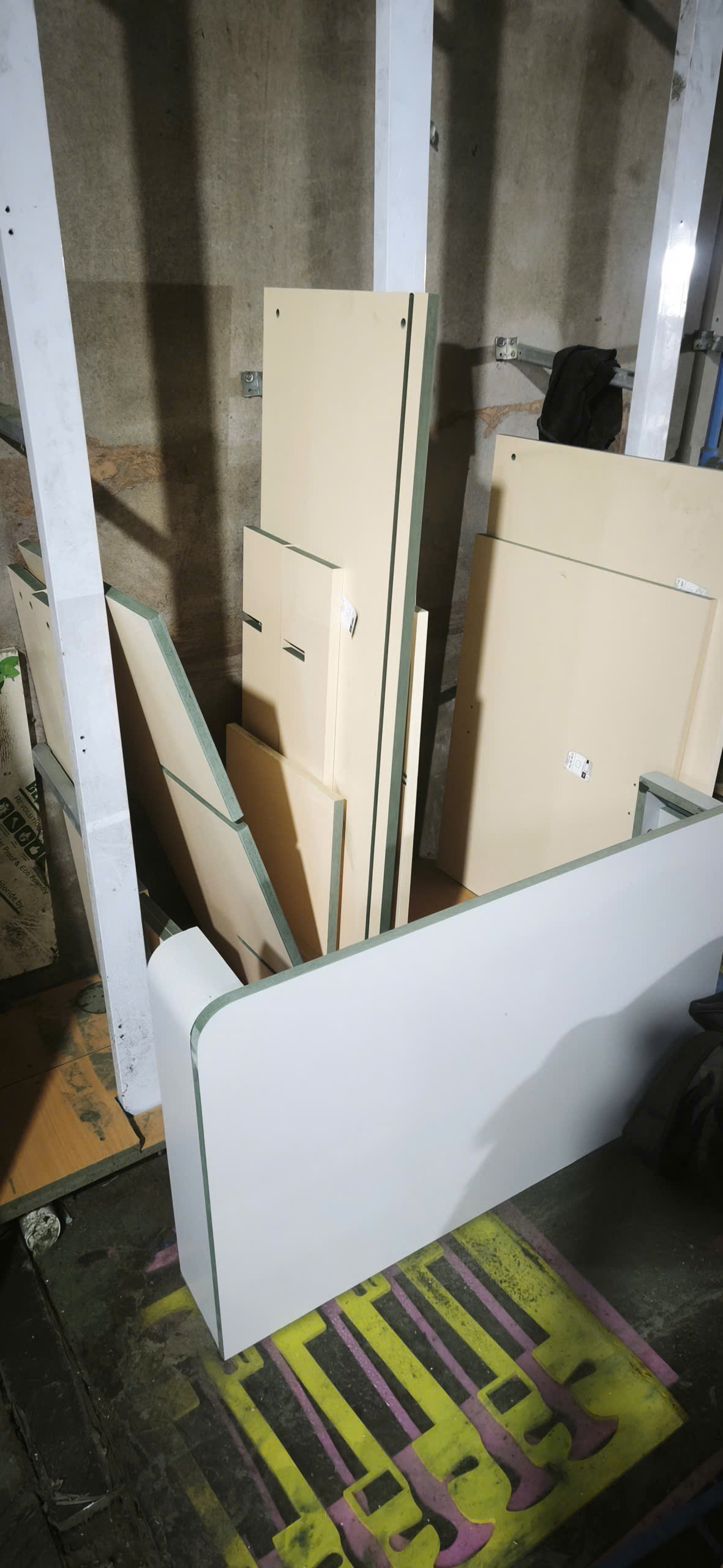 Gia công gỗ MDF uốn cong tại xưởng Lộc Phát - góc 2
