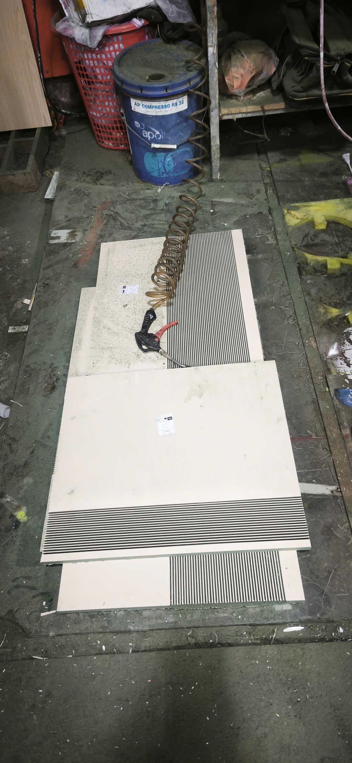 Gia công gỗ MDF uốn cong tại xưởng Lộc Phát - góc 3